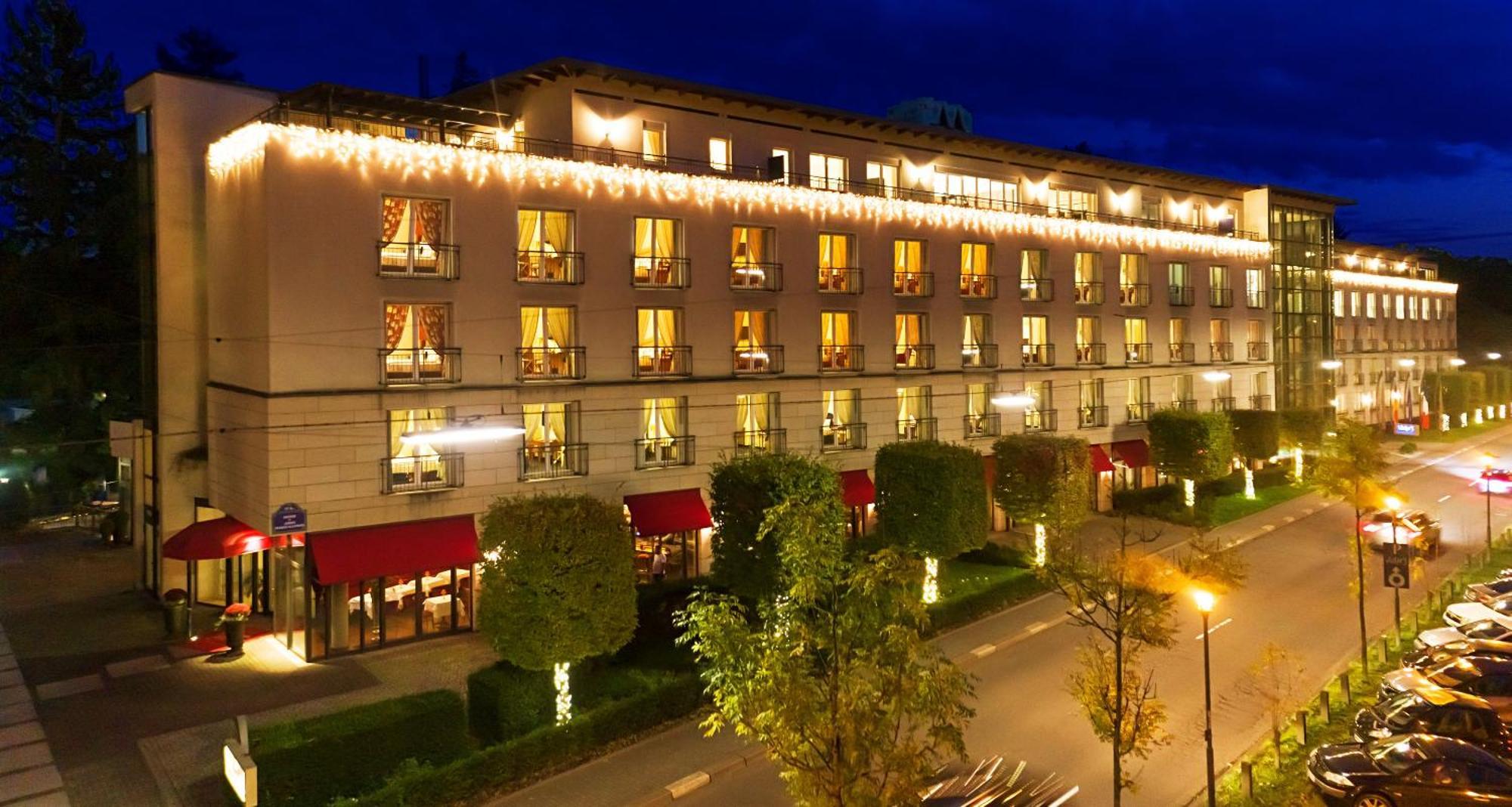 Victor'S Residenz-Hotel Saarbrücken Exteriör bild